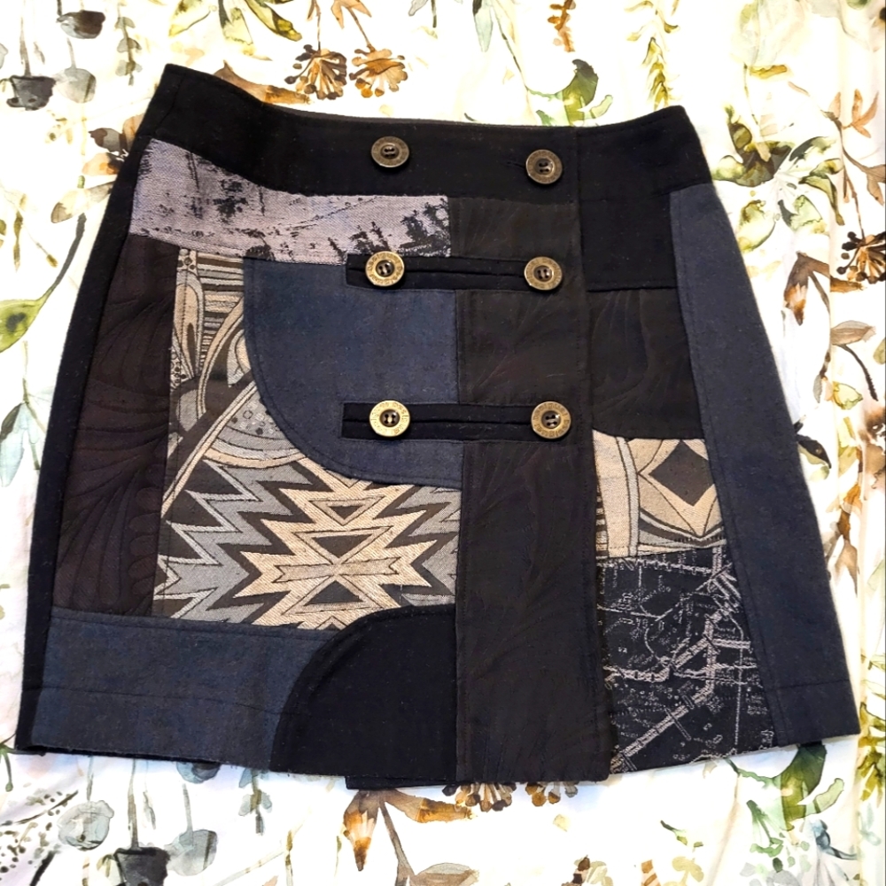Desigual skirt abstract design adjustable size